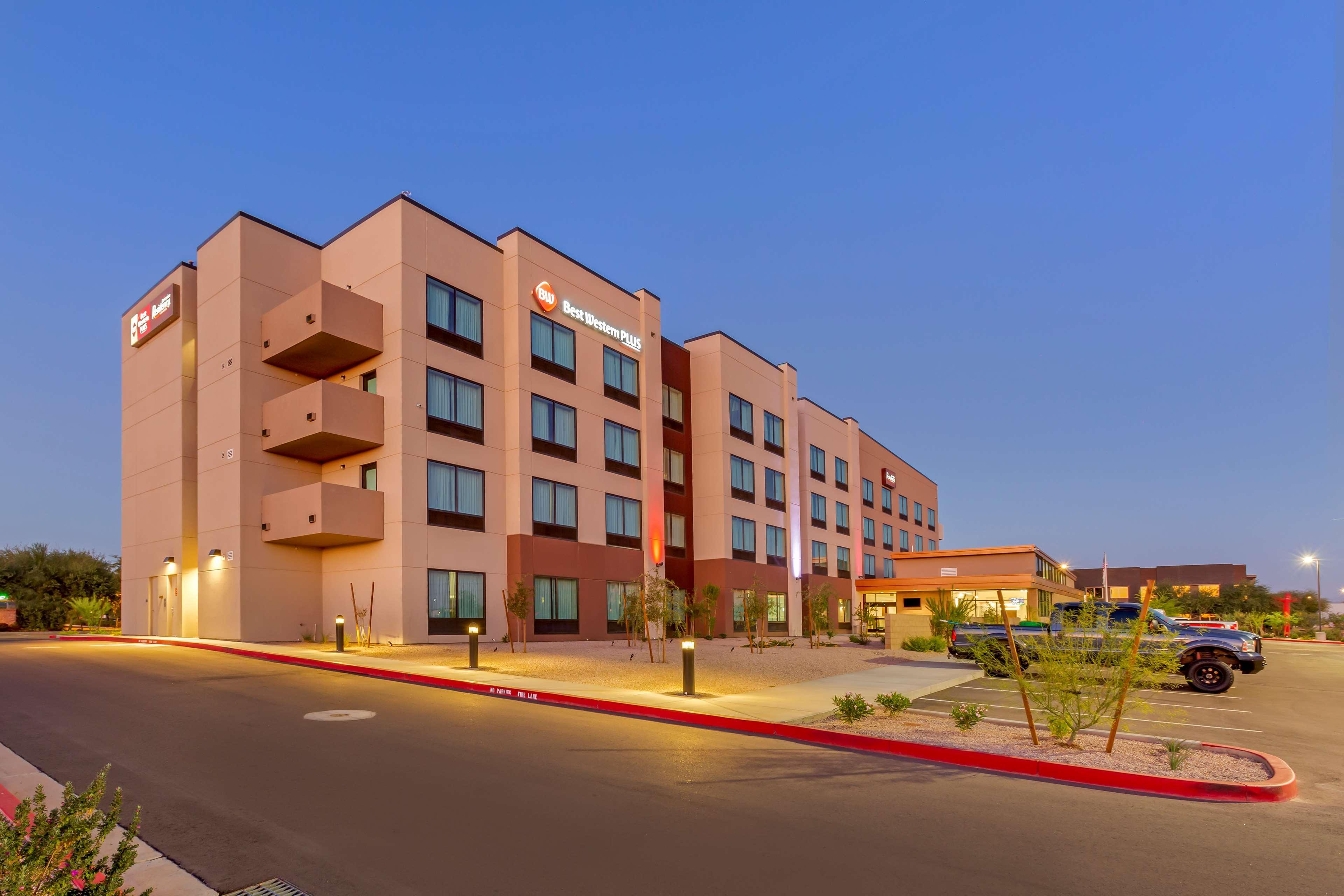 Best Western Plus Executive Residency Phoenix North Happy Valley Exterior foto